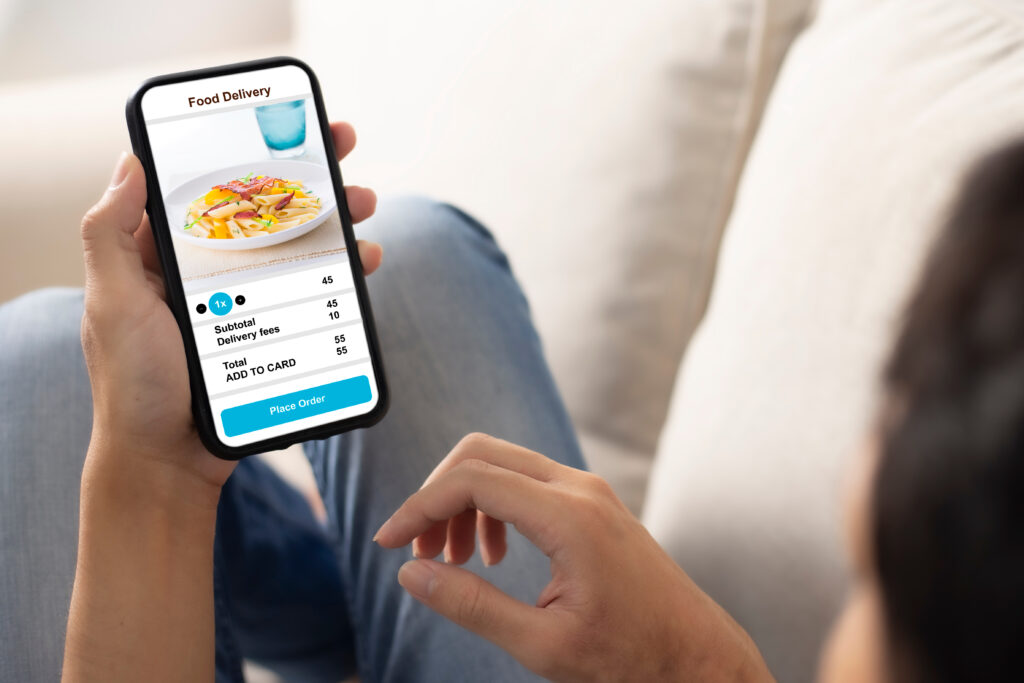 5 Industries That Benefit Greatly From Mobile Ordering Apps - Skynamo 